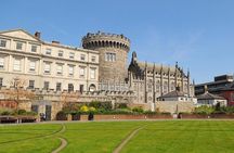 Dublin Book of Kells, Castle and Molly Malone Statue Guided Tour