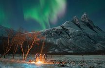 Northern Lights Minibus Chase – Small Group Tour with Free Photos