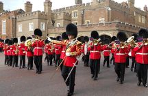 Changing of the Guard Guided Walking Tour in London
