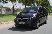 Private Chauffeured Minivan Tour of Oxford from London with a Blue Badge Guide