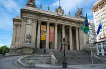 Historic Centre Private Tour with a Photographer