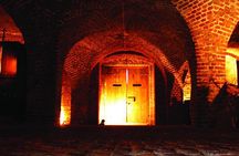 Charleston Ghost & Dungeon Night-Time Walking Tour with Entry to Provost Dungeon