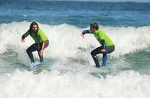 Private Two on One Surf Lesson in Newquay (2 students, 1 instructor)