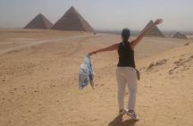 Solo Female Traveler Tour to Giza Memphis and Saqqara