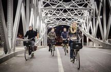 Shanghai Small-Group Night Tour by Bike