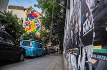 Private Budapest Ruin Bars Walking Tour with Drinks and Snack