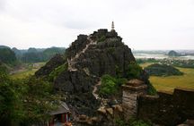 Full-Day Trang An, Hoa Lu and Mua Cave Tour with Lunch