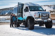 Yellowstone Old Faithful Snowcoach Tour from Jackson Hole