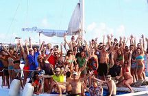 Party On Sailing Cruise to Isla Mujeres from Cancun
