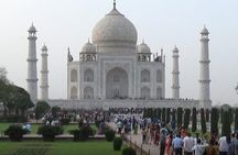 Taj Mahal by Superfast Train Gatimaan Express