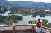 Guatapé Tour: Piedra del Peñol with Boat Tour, Breakfast, Lunch