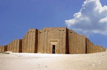 Private Tour to Giza Pyramids, Sphinx, Saqqara Pyramids & Memphis