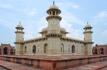 Private Taj Mahal, Agra Fort & Baby Taj Tour by Train from Delhi