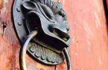 Private Tour-Beijing Hutong Foodie and Seal Carving Experience