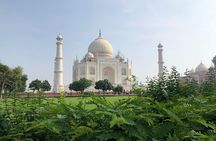 Full Day Taj Mahal & Fatehpur sikri Tour from Delhi by Car