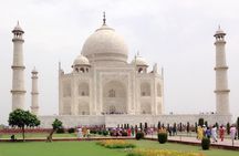 From Delhi : All Inclusive Taj Mahal Tour by Gatimaan Express 