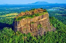 Private Day Tour from Kandy to Sigiriya and Dambulla Cave temple