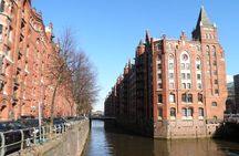 Down Town to Speicherstadt, HafenCity and Elbphilharmonie