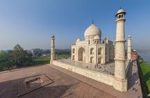 Taj Mahal, Agra Fort & Fatehpur Sikri by Private Vehicle 