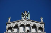 Regular Tour Pisa and Lucca by Van from Florence