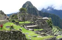 Full-Day: Tour to Machu Picchu by Vistadome Train