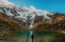 Full day: Trek to Humantay Lake 