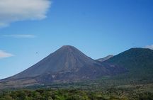 Private hike to active Izalco and Cerro Verde volcanoes. 2 volcanoes in one day!