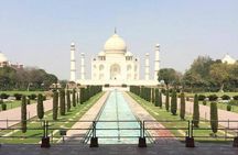 From Delhi : Taj Mahal & Agra Fort Same Day Tour (With Lunch)