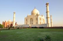 Sunrise Taj Mahal Tour By Car from Delhi - Private Tour