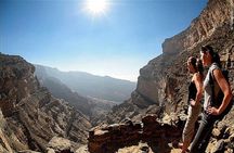 Jabl Shams and Nizwa private and custom tour