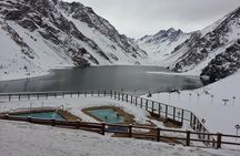 Private Full-Day Tour: Portillo Ski Center and Inca Lagoon from Santiago