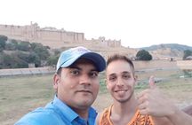 Jaipur Pink City Sightseeing by Holymont Tours