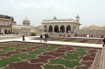 Taj Mahal Tour by Gatimaan Train/Rail All Inclusive