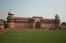 Guide Services in Agra for Taj Mahal Sunrise or Sunset and Fort