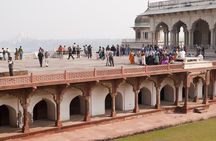 Same Day Taj Mahal and Agra Tour by Fastest Train from Delhi