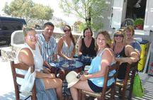 Private Classic Santorini Panorama: Visit the most popular destinations!