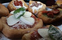 Rome Colosseum: Pizza & Aperitivo Food Tour at Sunset