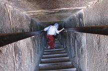 8-Hours Tour to Giza Pyramids, Sphinx, Sakkara Pyramids & Memphis