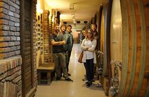 Small Group Wine Tour in Sumadija Wine Region