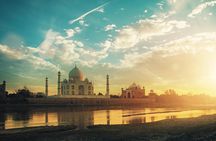 From Delhi: Taj Mahal Sunrise Private Day Trip with Transfers