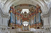 Royal Palace & Old City Madrid Guided Tour Semi-Private 8ppl Max