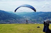 Medellin City Tour Including Paragliding and Food Tasting