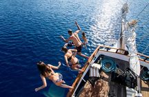 Santorini Volcanic Sunset Cruise