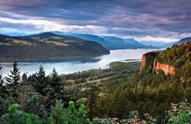 Waterfalls & Wine Tour-Multnomah Falls,Vineyards,Hood River Combo