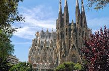 Sagrada Familia Small Group Tour with Skip the Line Ticket