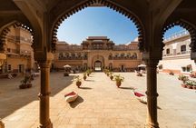 Forts and Palaces Tour of Jaipur (guided full day tour in AC car)