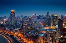 Shanghai Huangpu River Charter Yacht Experience with Champagne or Beer