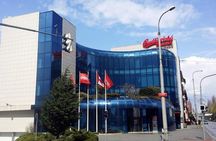Private tour from Cesky Krumlov to Prague with a Guided tour at the Budweiser brewery