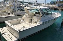 38ft Reel Dreams Private Charter in Nassau