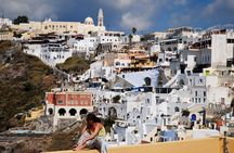 Santorini Highlights and Venetian Castles Small-Group Day Tour